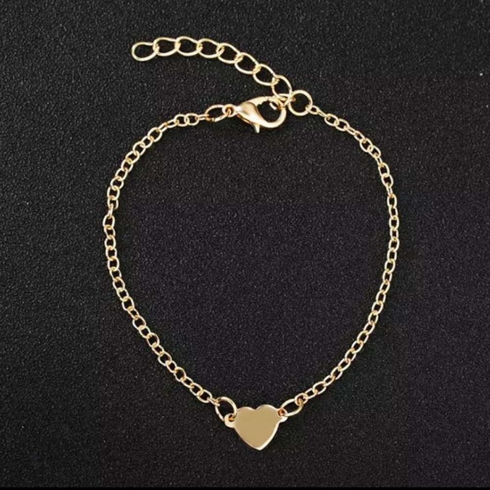 Heart Shaped Link Bracelet - Picture 4 of 5